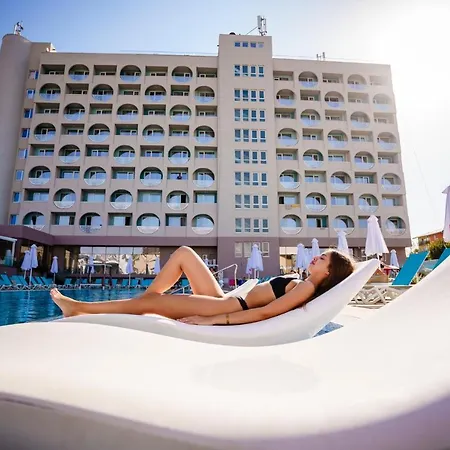 Hotel Bacolux Koralio, 4*