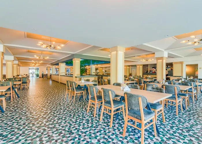 Hotell Bacolux Koralio, 4*