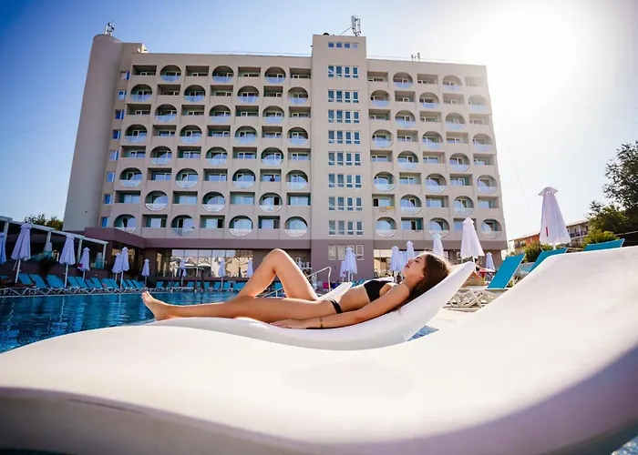 Hotell Bacolux Koralio, 4*