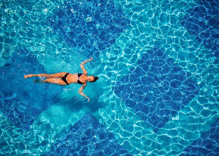 Hotell Bacolux Koralio, 4*